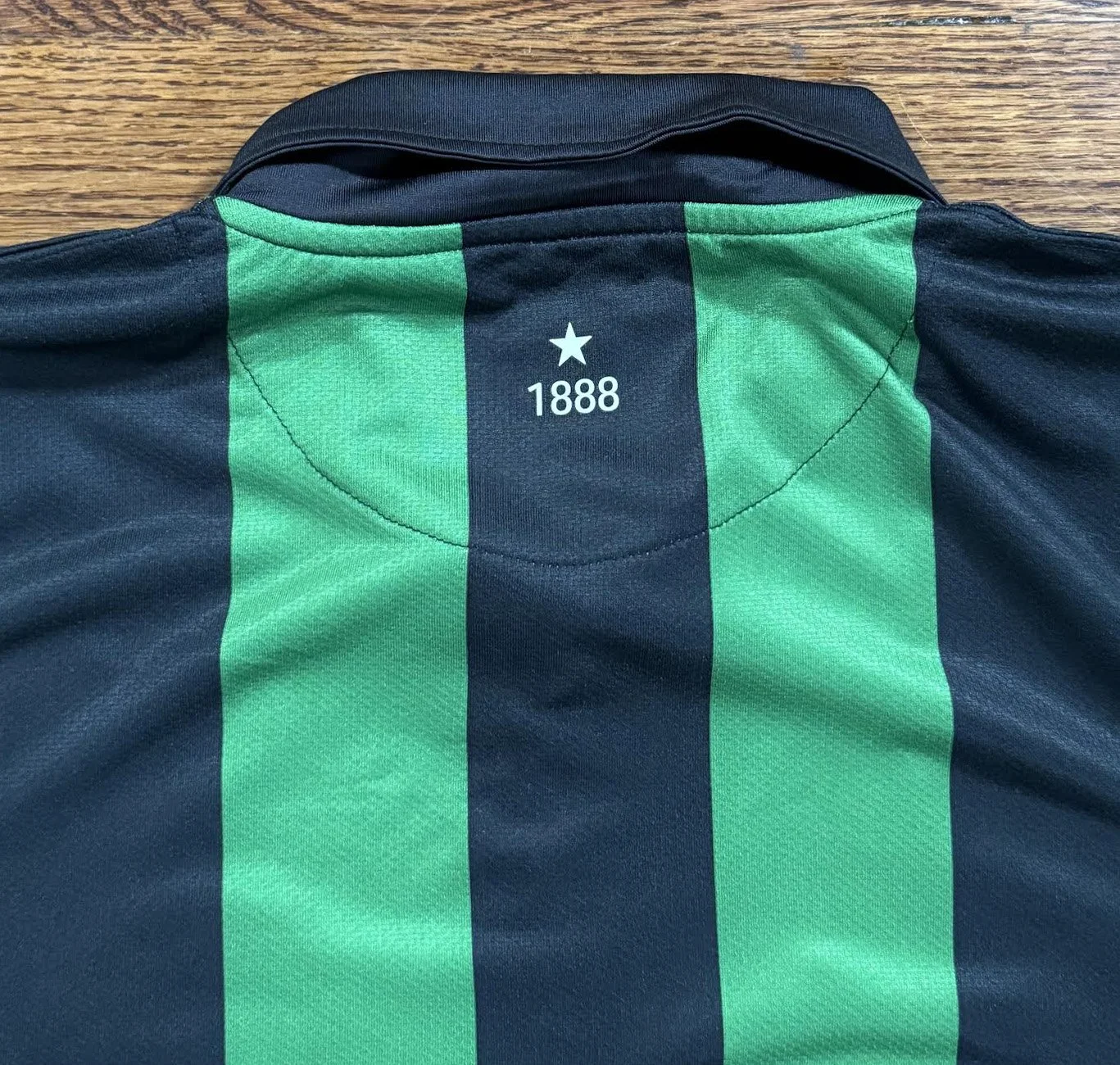 Vintage Nike The Celtic Football Club Carling Jersey (Size XL